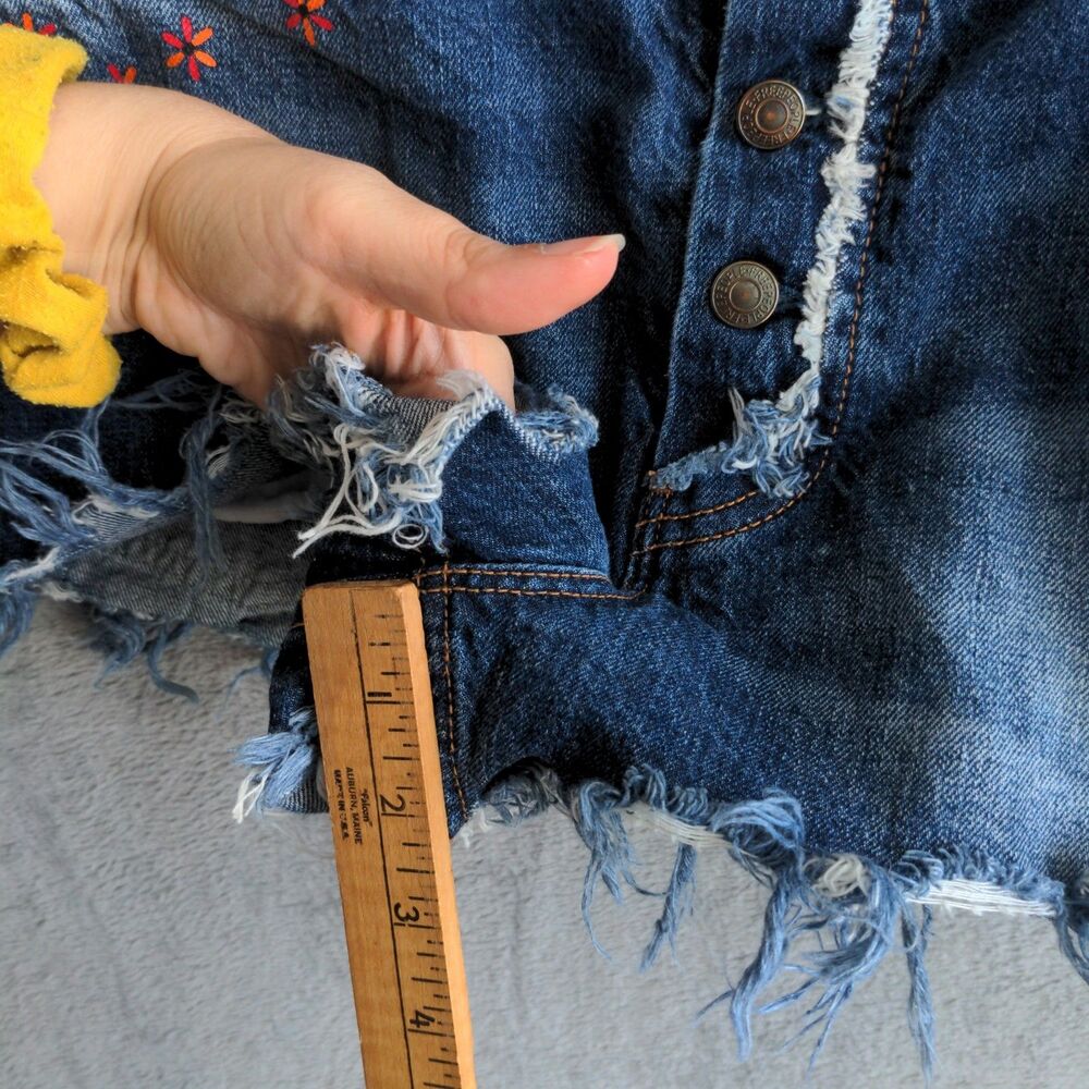 We The Free Denim Shorts Womens 29 Blue Butterfly Graphic Distressed Cut Off - Picture 9 of 10